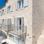 Marina Hvar Вилла