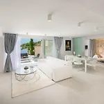 Marina Hvar Villa *
