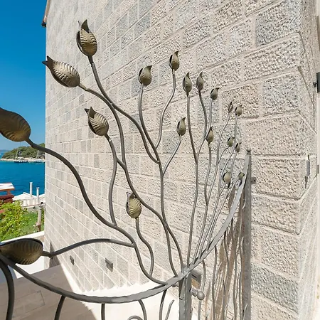 Marina Hvar וילה חוואר